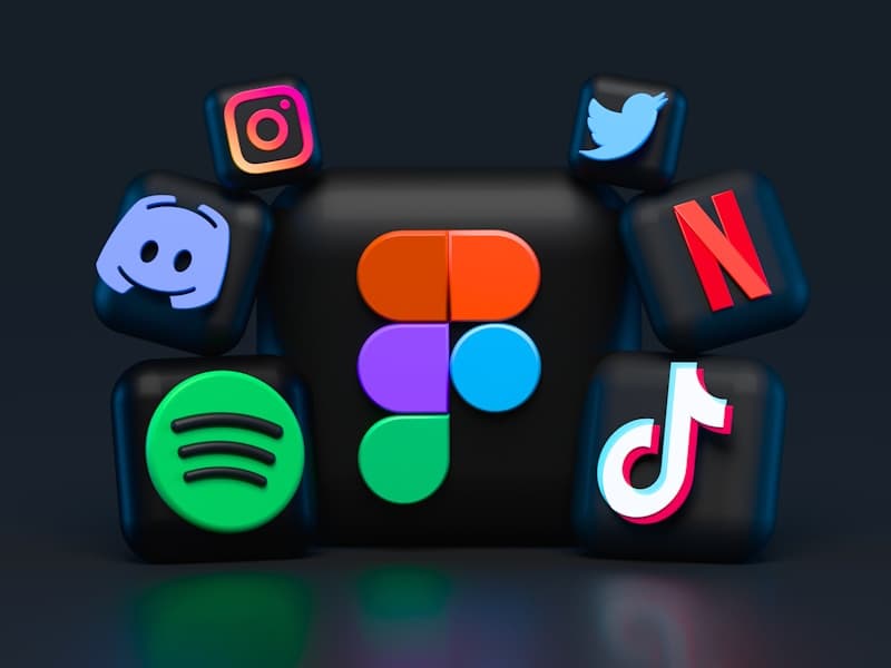 Social Media & Quảng Cáo